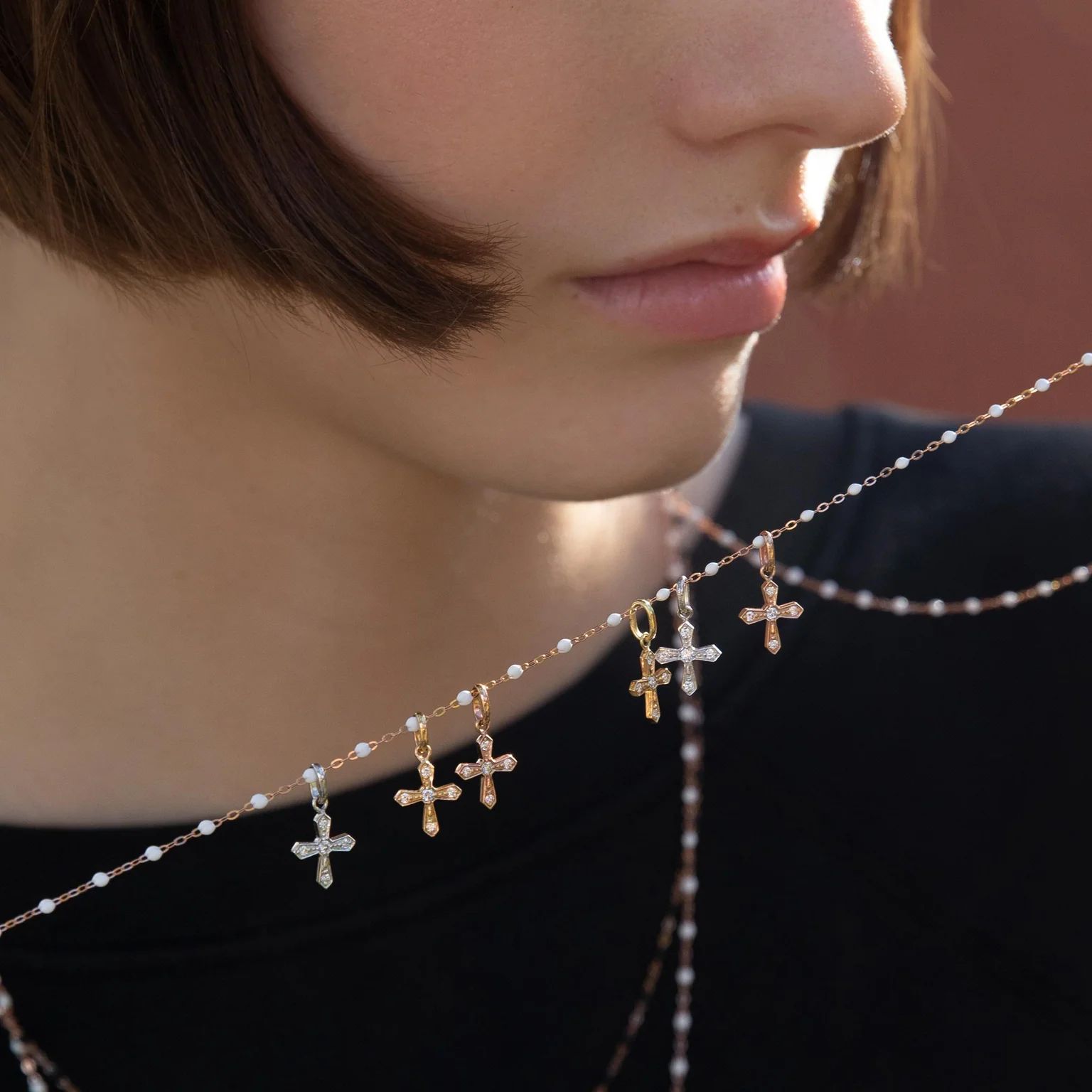 pendentif croix vintage, diamants, or jaune
