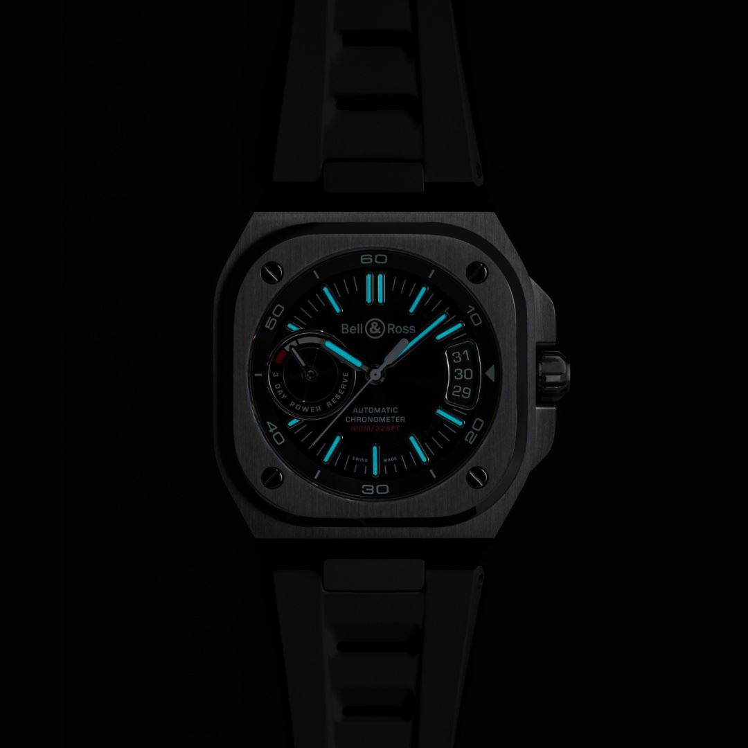 montre br x5 black steel