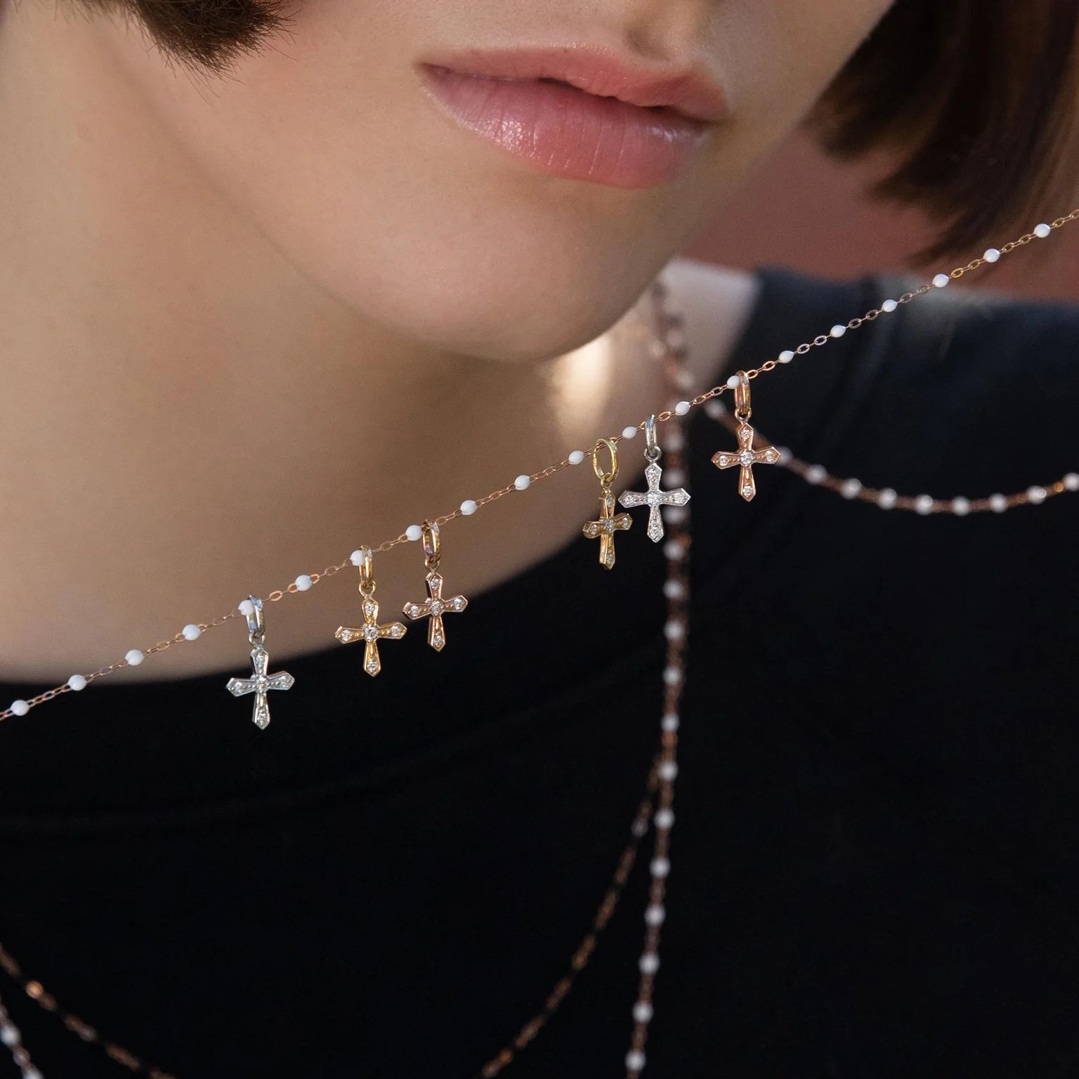 pendentif croix vintage, diamants, or blanc