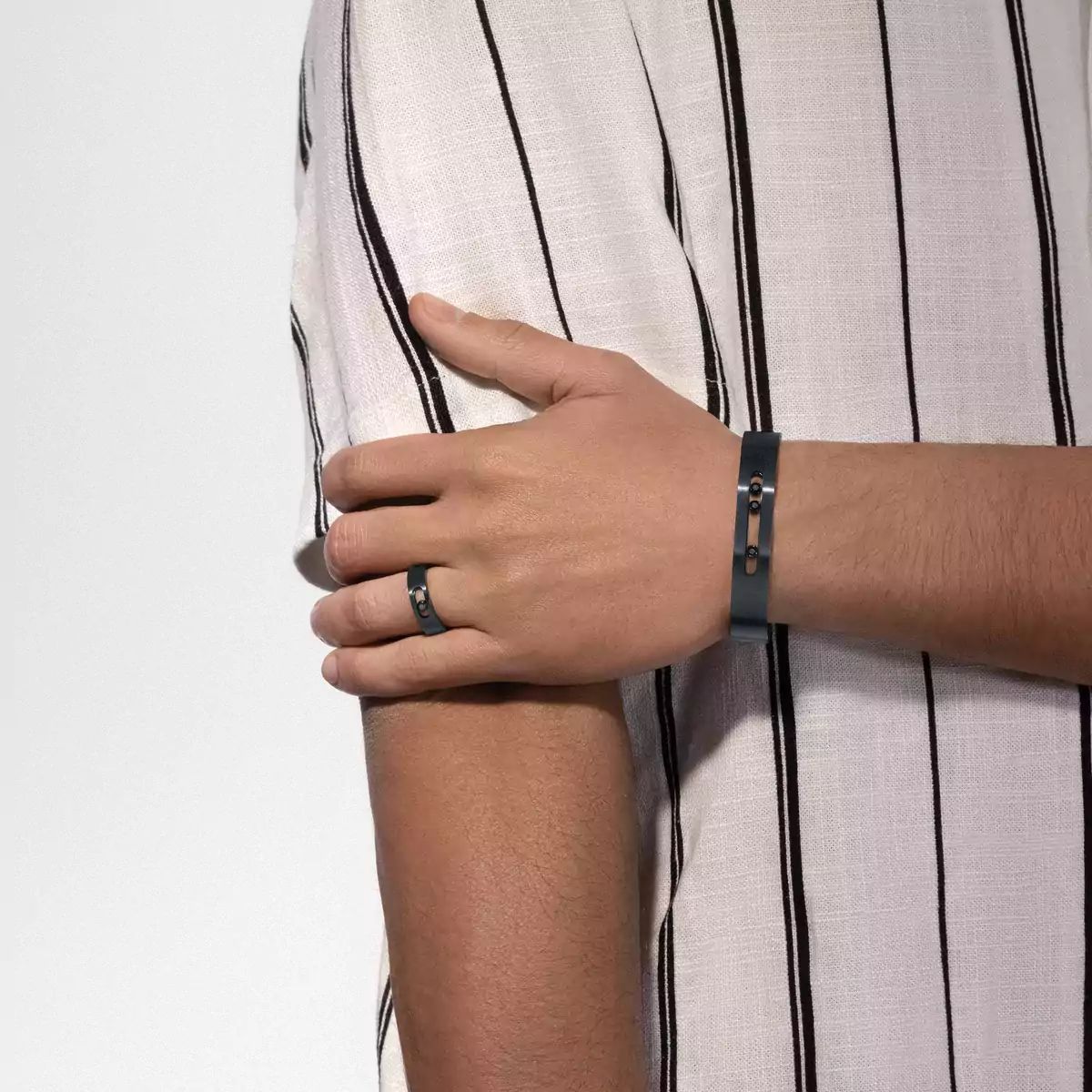 bracelet bangle move, titane noir
