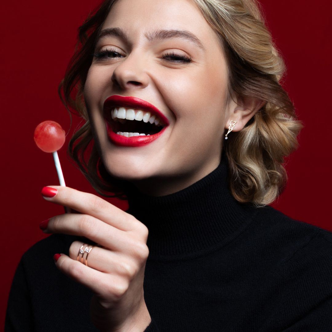 pin's / boucle d'oreilles, pop coup de foudre, diamant, or jaune