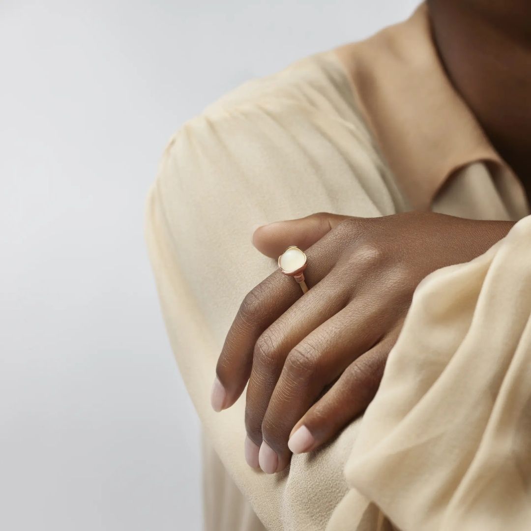 bague lotus pierre de lune blanche, or jaune et or rose, t 53