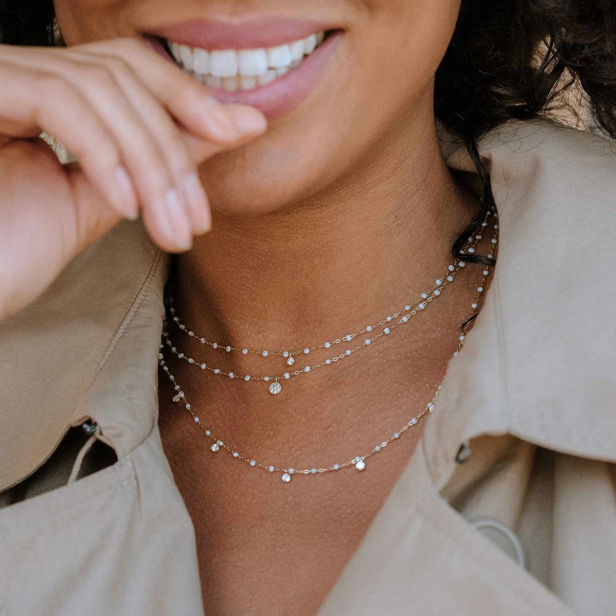 collier opale puce, diamants, or rose, 42 cm