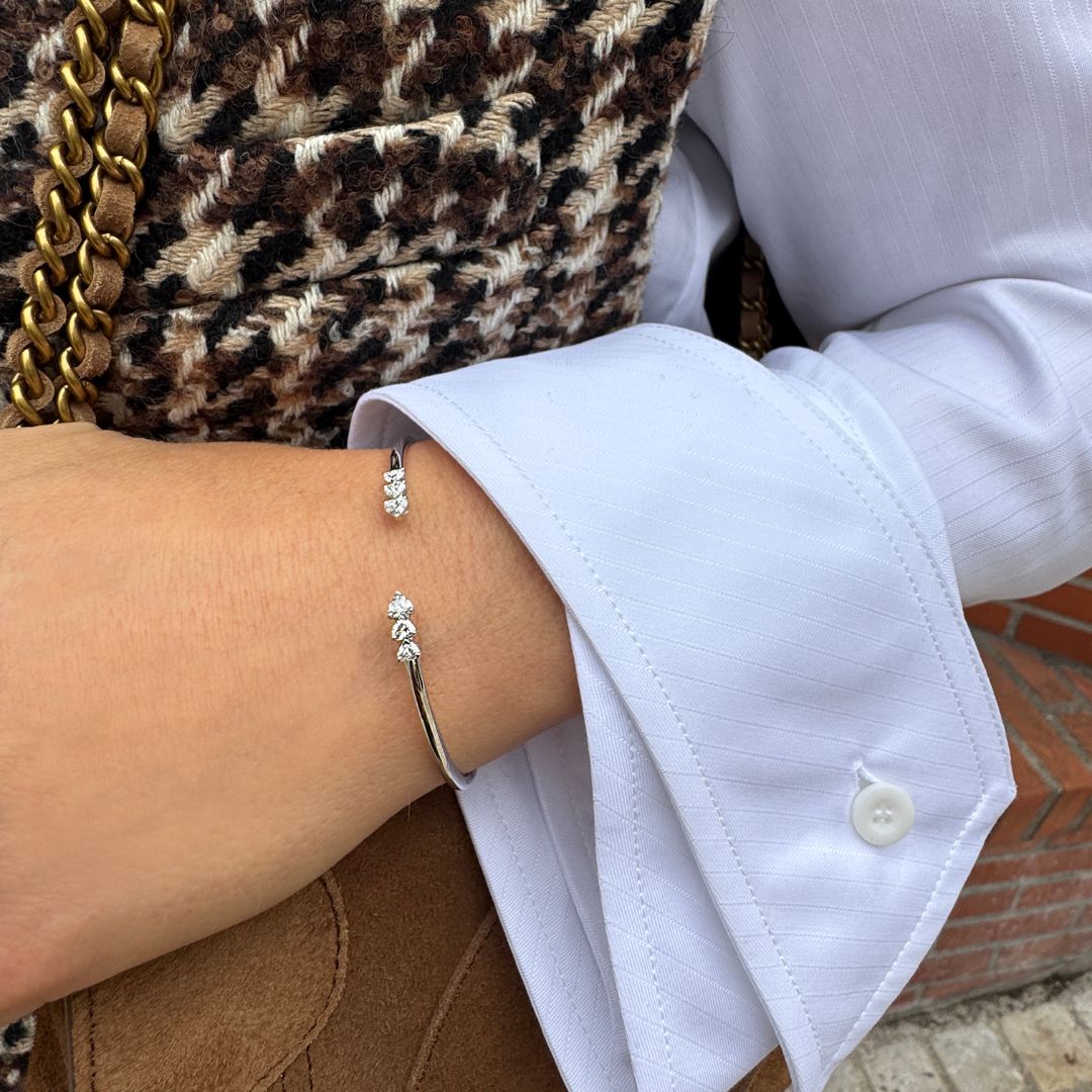 bracelet rigide anniversary more 6 diamants, or blanc